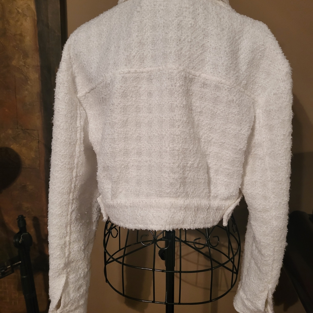 Gianni Bini Women's White Textured Elegant Jacket - Picture 3 of 3